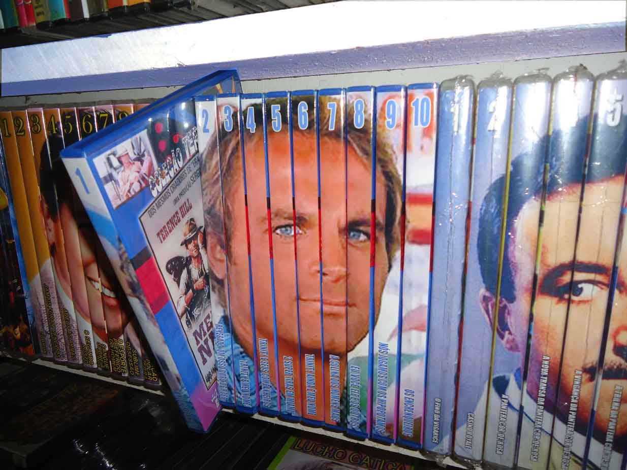 Coleção TERENCE HILL Lote 1